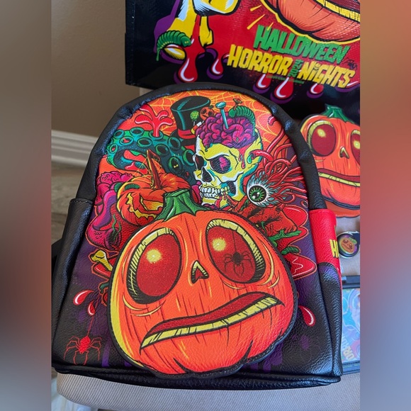 2024 Halloween Horror Nights LIL BOO Backpack, Wristlet, Tote Bag & Lanyard NEW - Picture 2 of 11